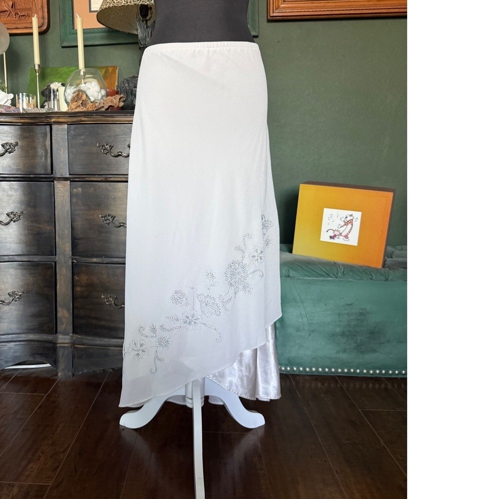 R&M Richards Grey White Beaded Floral Layered Midi Skirt‎ Silver Embroidery 12